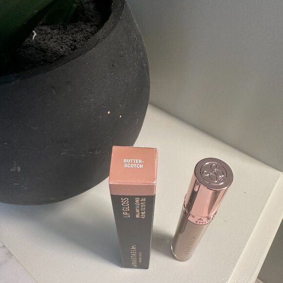 BNIB Anastasia Universal Luminous Tinted Lip Gloss - Butterscotch - Picture 3 of 3